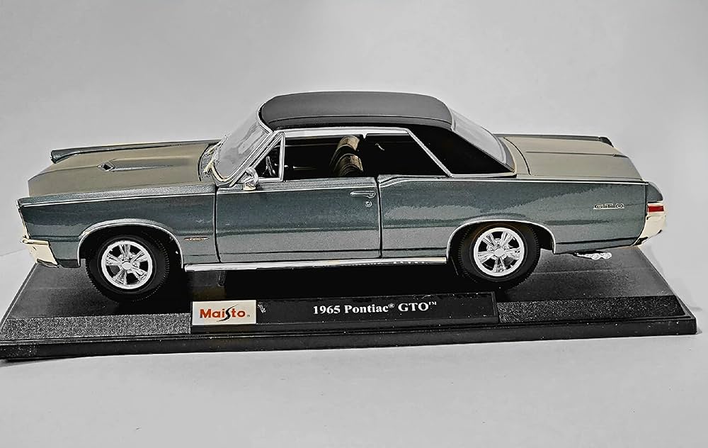 1965 Pontiac GTO ミニカー Maisto 1:18 Maisto 1965 Pontiac GTO [Grey] 1/18 : Amazon.ca: Toys & Games